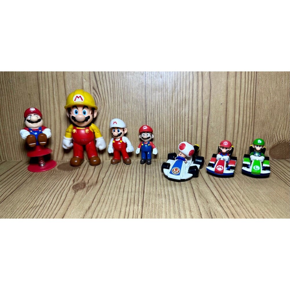 Lot of 7 Super Mario Figures & Toys
